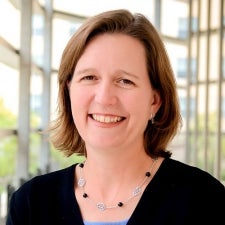 Teri Albrecht headshot