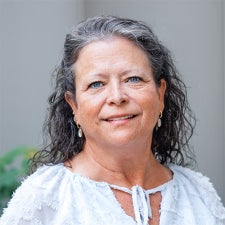 Headshot of Cheryl