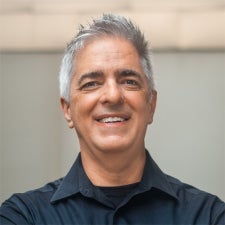 headshot of Curt