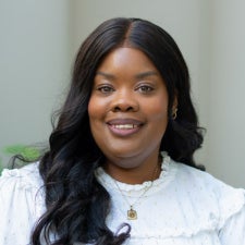headshot of Taneshia