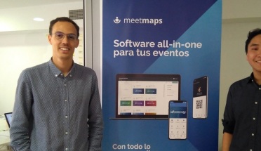 Nicolas Kim with Meetmaps Banner
