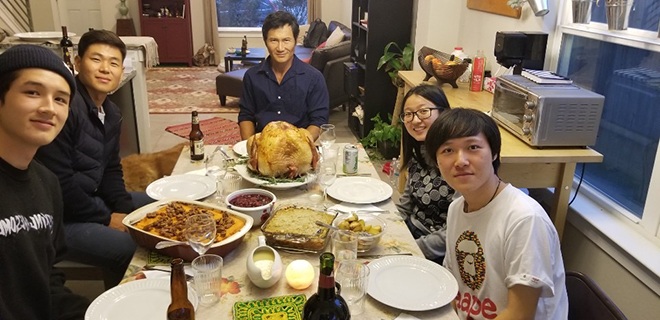 Family dinner at Thanksgiving.