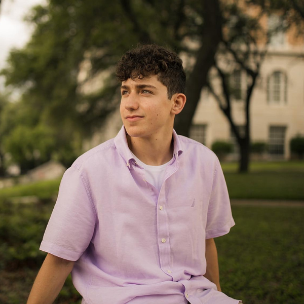 Storm Lipscher Headshot