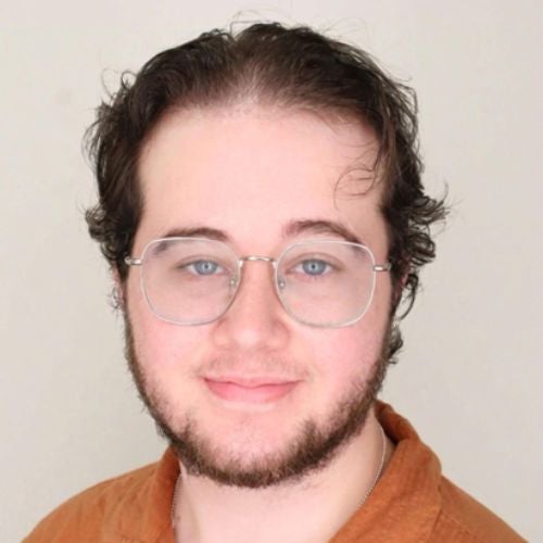 profile headshot of peer mentor Jonah Romig